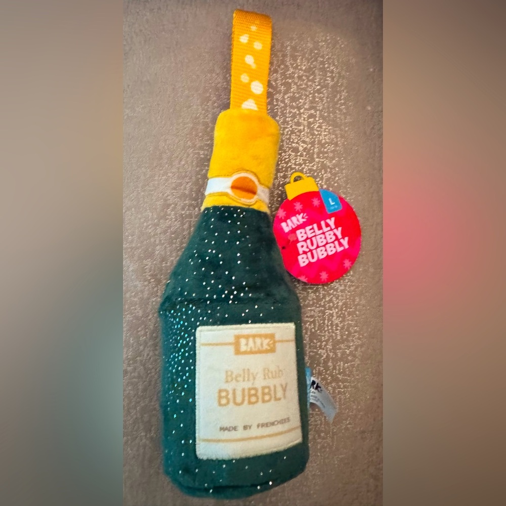 BARK BELLY RUBBY BUBBLY, CRAZY CRINKLE, TUG
STRAP & SQUEAKER Large Dog Toy